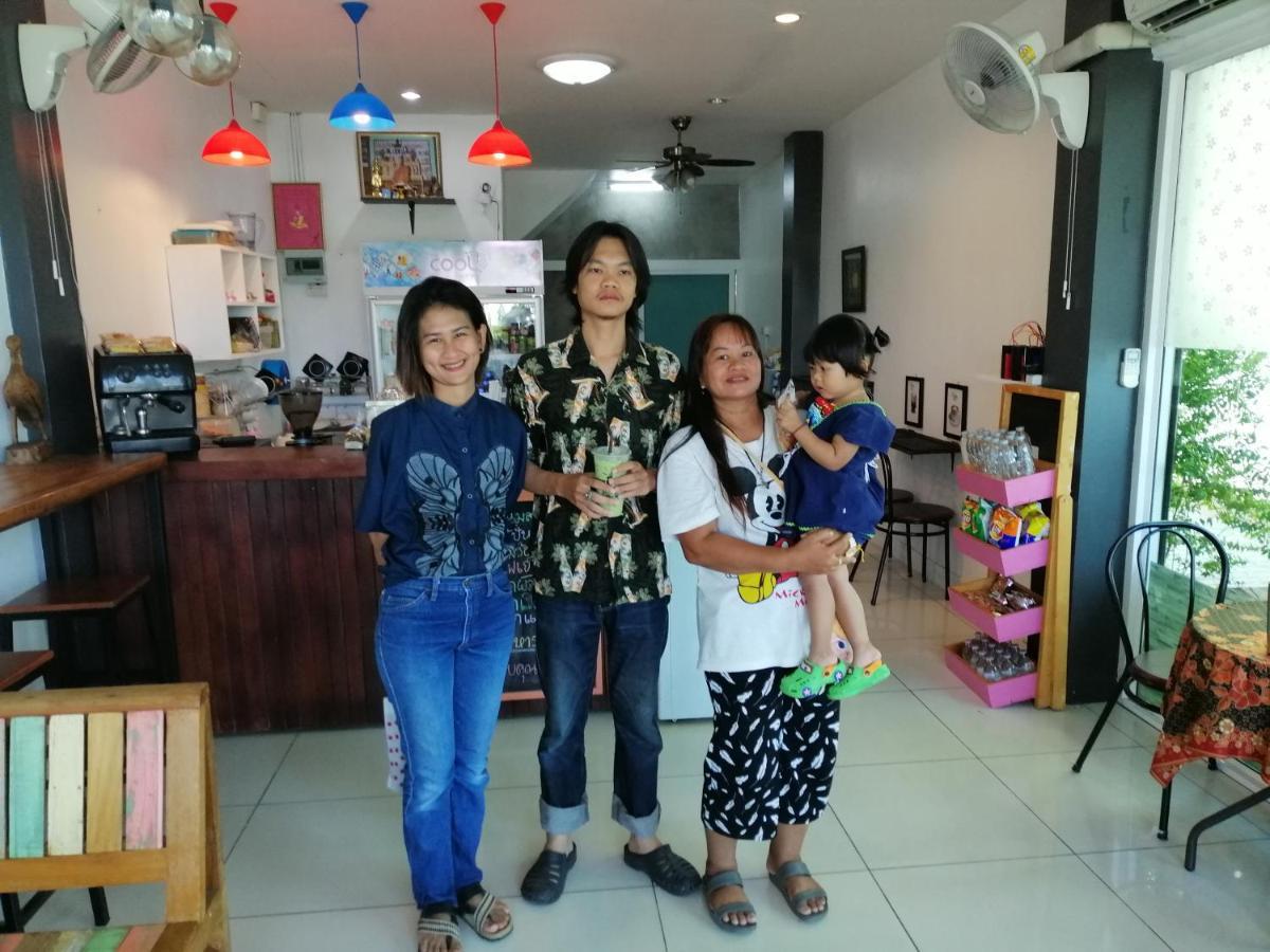 Aekkalukthai Hostel Rayong Dış mekan fotoğraf