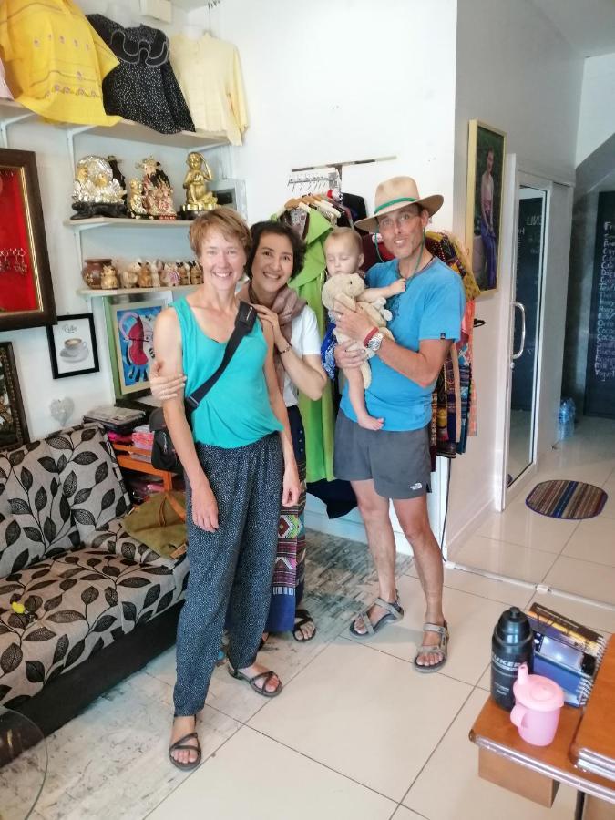 Aekkalukthai Hostel Rayong Dış mekan fotoğraf