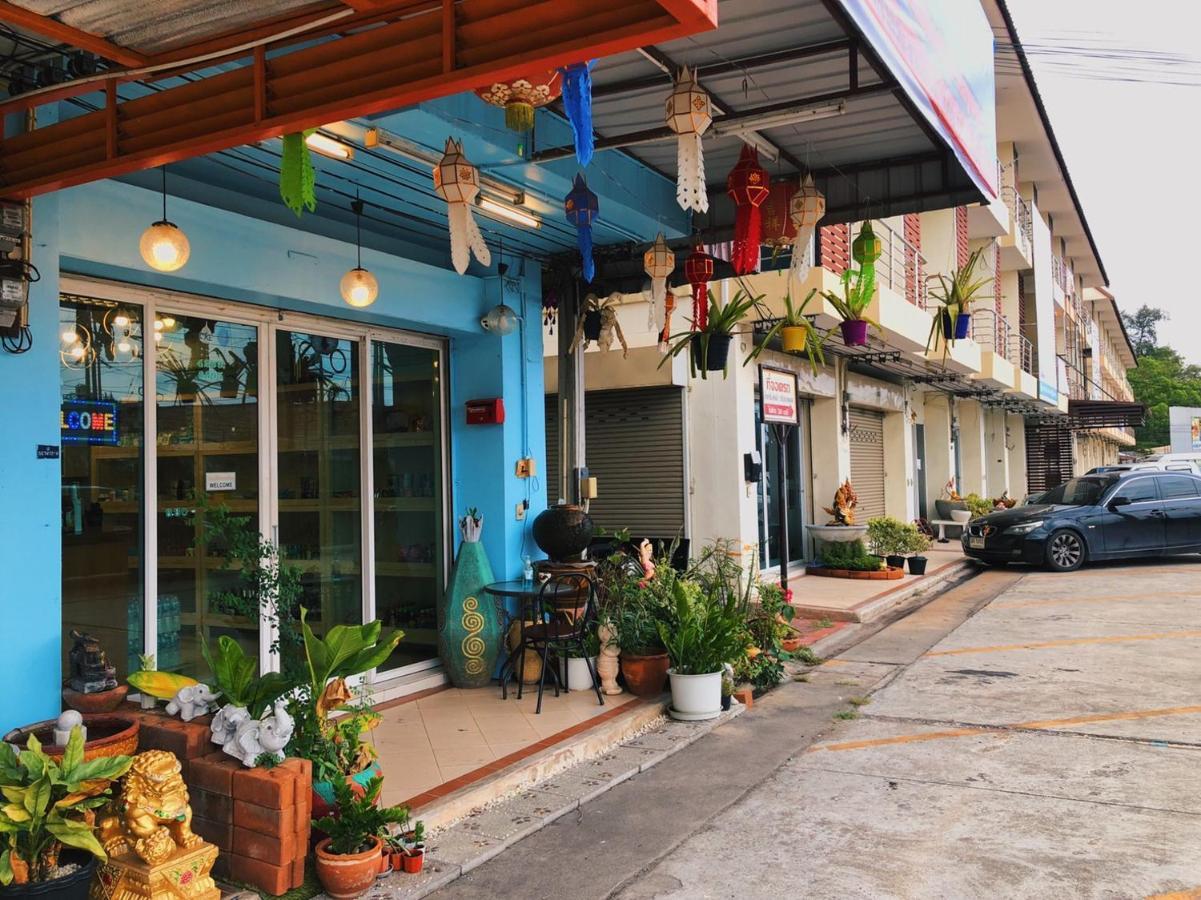 Aekkalukthai Hostel Rayong Dış mekan fotoğraf