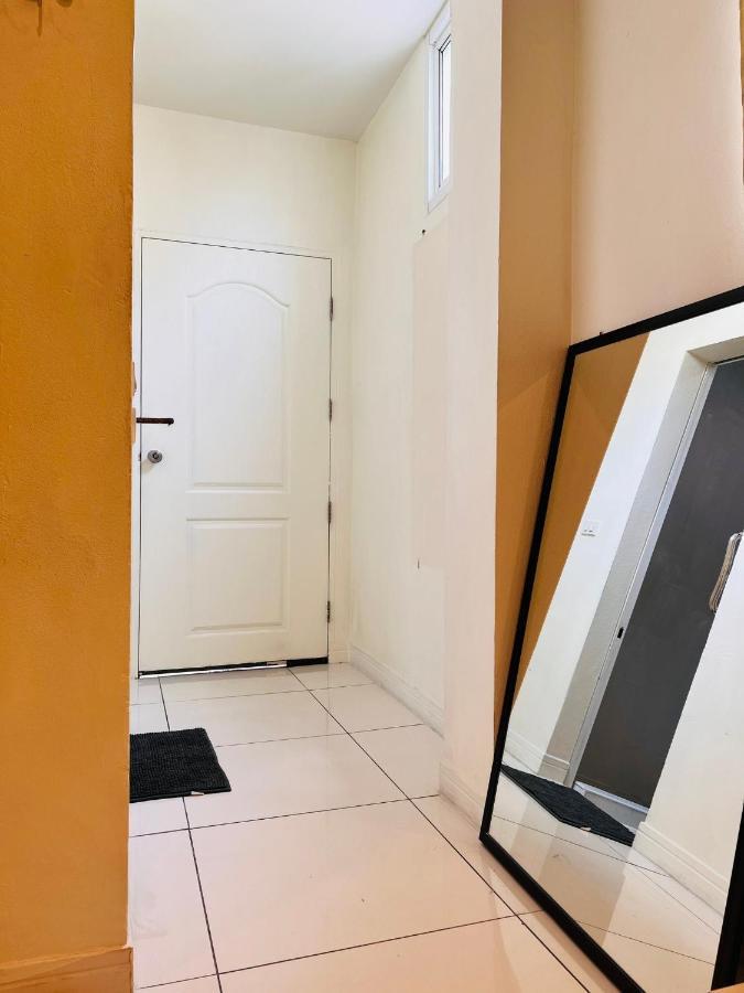 Aekkalukthai Hostel Rayong Dış mekan fotoğraf