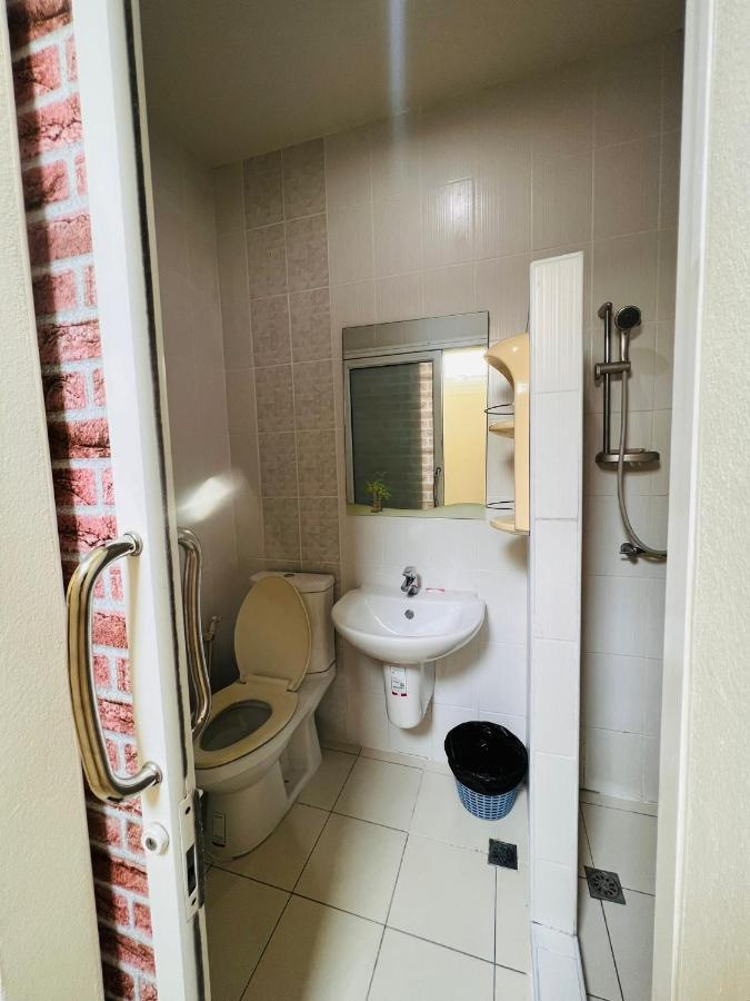 Aekkalukthai Hostel Rayong Dış mekan fotoğraf