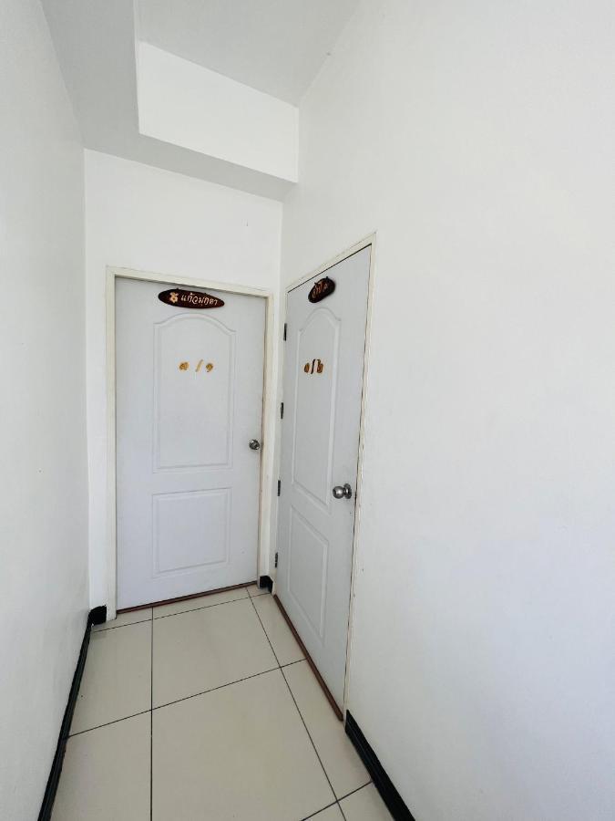 Aekkalukthai Hostel Rayong Dış mekan fotoğraf