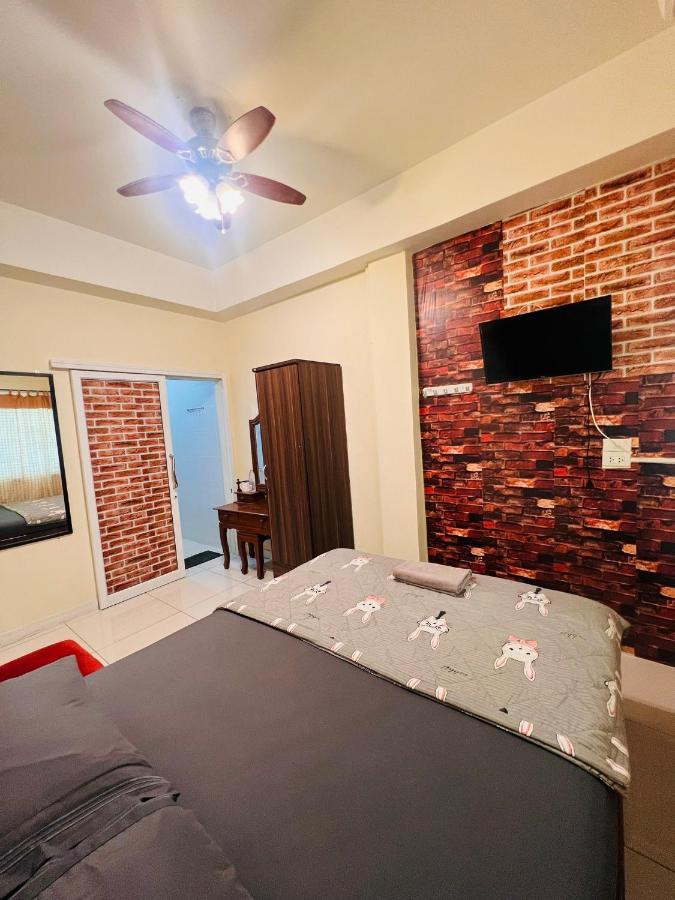 Aekkalukthai Hostel Rayong Dış mekan fotoğraf